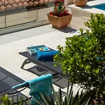 New Luxury Timeless With Private Pool, Free Parking, Seafront, For 6 Persons Villa