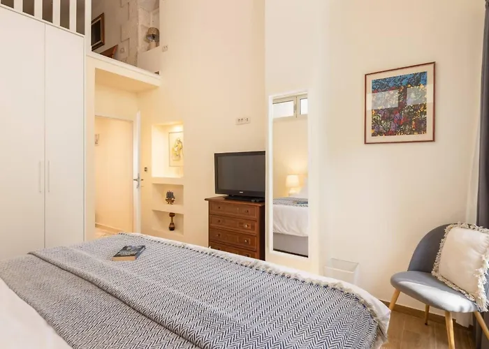 别墅 New Luxury Timeless With Private Pool, Free Parking, Seafront, For 6 Persons 科尔丘拉