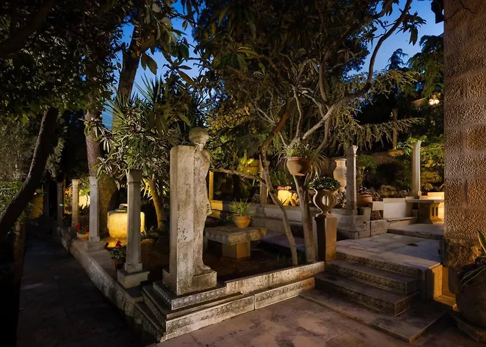 别墅 New Luxury Timeless With Private Pool, Free Parking, Seafront, For 6 Persons 科尔丘拉