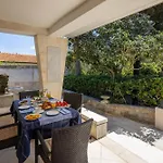 New Luxury Timeless With Private Pool, Free Parking, Seafront, For 6 Persons Korcula Town