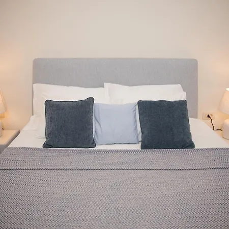 New Luxury Timeless With Private Pool, Free Parking, Seafront, For 6 Persons Villa *