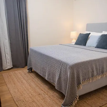 Villa New Luxury Timeless With Private Pool, Free Parking, Seafront, For 6 Persons