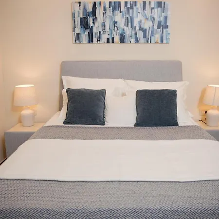 New Luxury Timeless With Private Pool, Free Parking, Seafront, For 6 Persons Korcula Town
