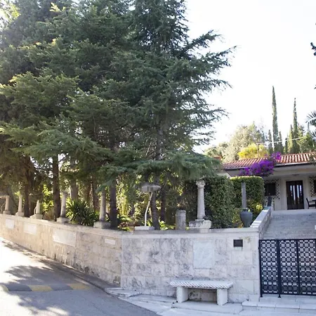 New Luxury Timeless With Private Pool, Free Parking, Seafront, For 6 Persons Villa Korcula Town