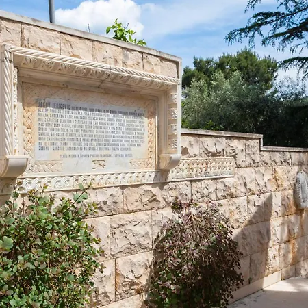 New Luxury Timeless With Private Pool, Free Parking, Seafront, For 6 Persons וילה קורצולה