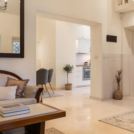 New Luxury Timeless With Private Pool, Free Parking, Seafront, For 6 Persons Villa *