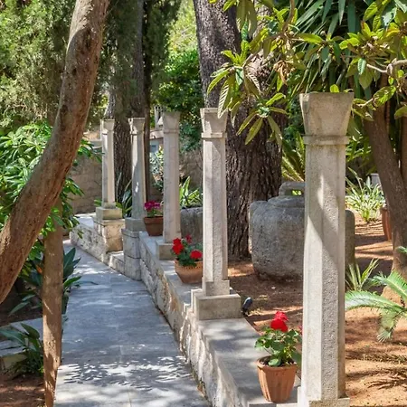 וילה New Luxury Timeless With Private Pool, Free Parking, Seafront, For 6 Persons קורצולה
