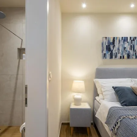 New Luxury Timeless With Private Pool, Free Parking, Seafront, For 6 Persons Villa Korčula