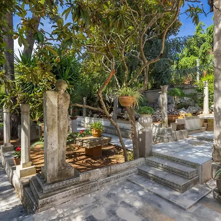 Villa New Luxury Timeless With Private Pool, Free Parking, Seafront, For 6 Persons