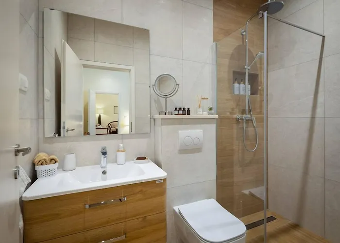 Villa New Luxury Timeless With Private Pool, Free Parking, Seafront, For 6 Persons Korčula