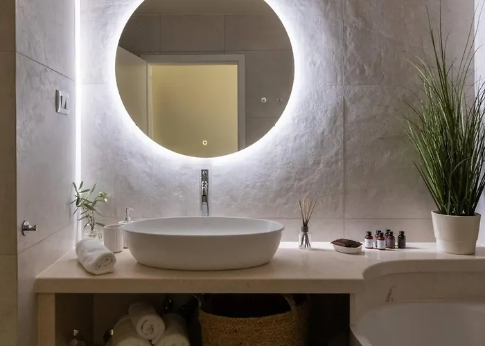 New Luxury Timeless With Private Pool, Free Parking, Seafront, For 6 Persons Villa Korčula
